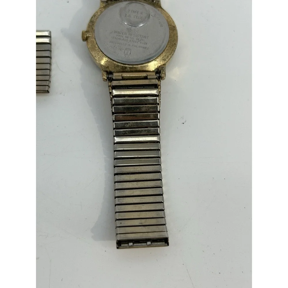 Vintage Mens Timex Quartz Watch Gold Color With Stainless Steel Band